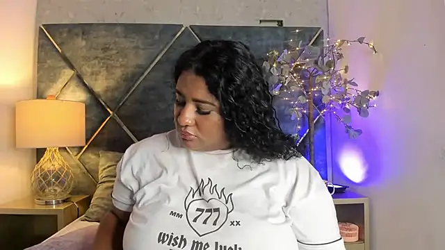 DannaFalco25 online show from 01.22.25