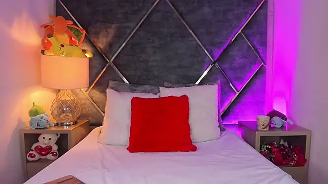 DannaFalco25 online show from 09.23.25