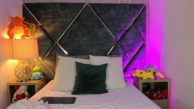 DannaFalco25 online show from 10.06.25