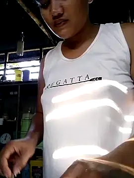 Snapshot of Sexiest_quen chatting on 02.14.25 Sexiest quen online show from 02.14.25