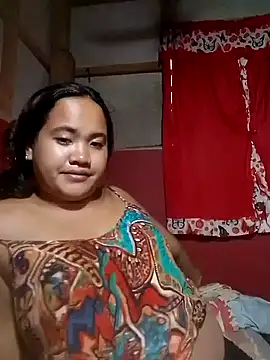 Snapshot of Sexiest_quen chatting on 09.28.25 Sexiest quen online show from 09.28.25