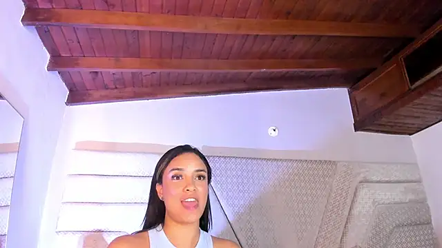 LEAH DOUUGLASS online show from 03.05.25