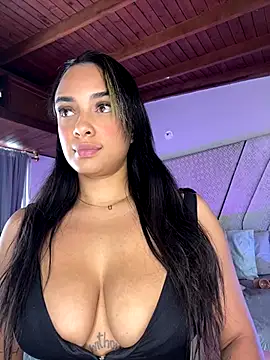 LEAH DOUUGLASS online show from 09.15.25