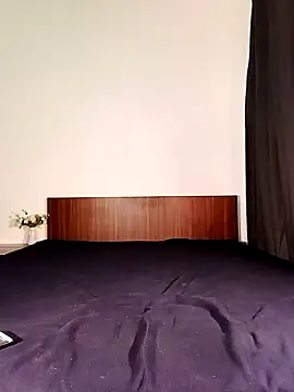 Snapshot of Madu_19 chatting on 09.25.25 Madu 19 online show from 09.25.25