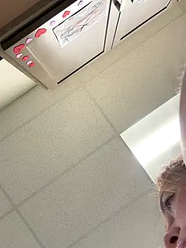 cinnatitties online show from 09.10.25