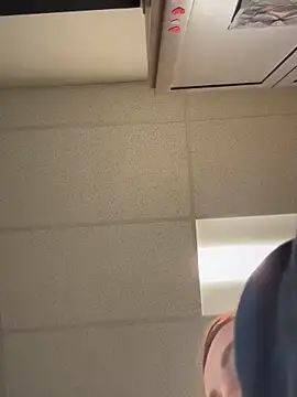 cinnatitties online show from 09.11.25