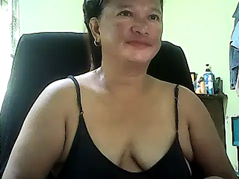 Snapshot of hott_scarlett chatting on 01.02.25 hott scarlett online show from 01.02.25