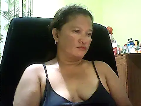 Snapshot of hott_scarlett chatting on 01.02.25 hott scarlett online show from 01.02.25