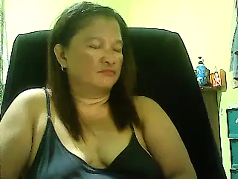 Snapshot of hott_scarlett chatting on 01.10.25 hott scarlett online show from 01.10.25