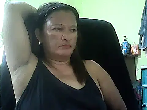 Snapshot of hott_scarlett chatting on 01.20.25 hott scarlett online show from 01.20.25