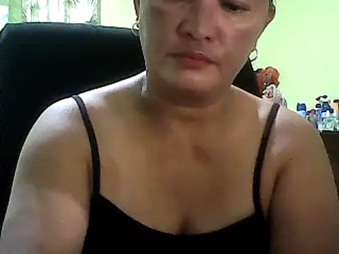 Snapshot of hott_scarlett chatting on 01.24.25 hott scarlett online show from 01.24.25