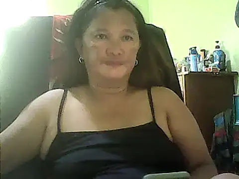 Snapshot of hott_scarlett chatting on 02.08.25 hott scarlett online show from 02.08.25