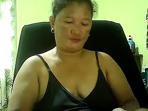 Snapshot of hott_scarlett chatting on 03.09.25 hott scarlett online show from 03.09.25
