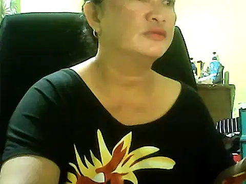 Snapshot of hott_scarlett chatting on 03.21.25 hott scarlett online show from 03.21.25