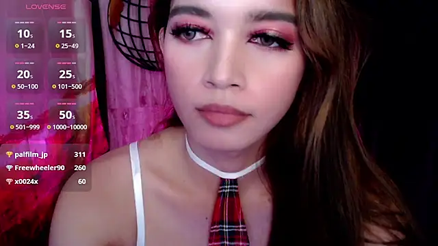 Kelsey Love online show from 01.04.25