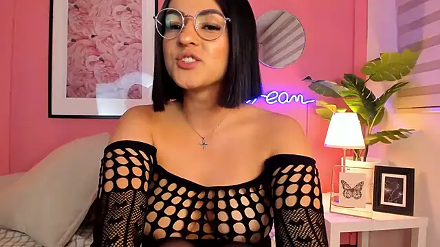 SoySaraa online show from 03.18.25