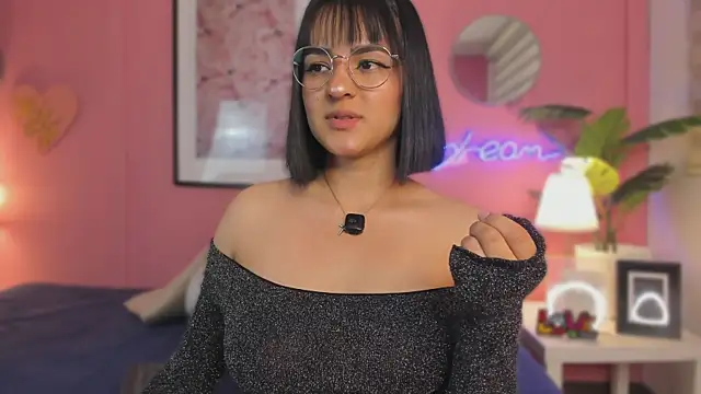 SoySaraa online show from 02.06.26