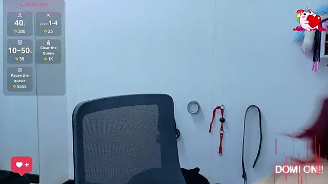 Catwhite  online show from 03.01.25