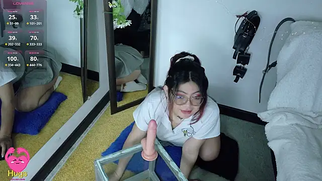 Catwhite  online show from 09.10.25