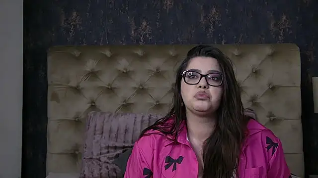 AriaRussell online show from 04.01.26