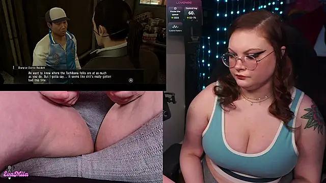 Snapshot of evamila chatting on 02.01.26 evamila online show from 02.01.26