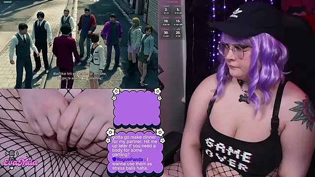 Snapshot of evamila chatting on 03.10.26 evamila online show from 03.10.26