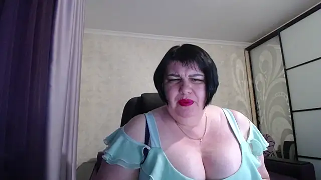 JuicyLady Di online show from 02.15.25