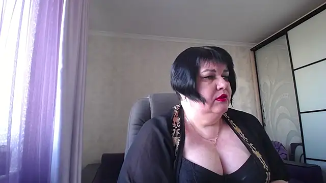 JuicyLady Di online show from 03.18.25