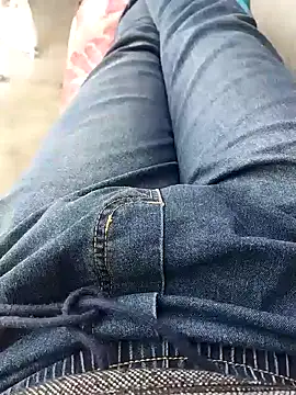 Snapshot of K-27 chatting on 10.27.25 K-27 online show from 10.27.25