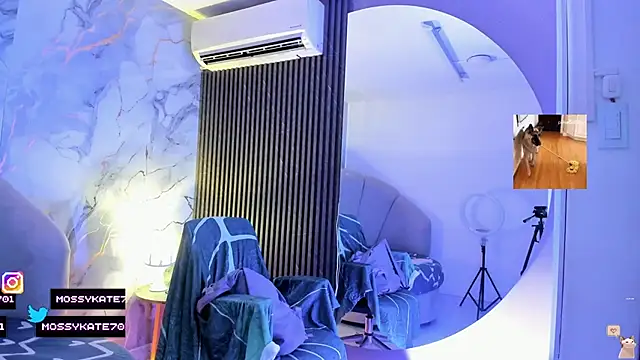 Katemoss70 online show from 09.23.25