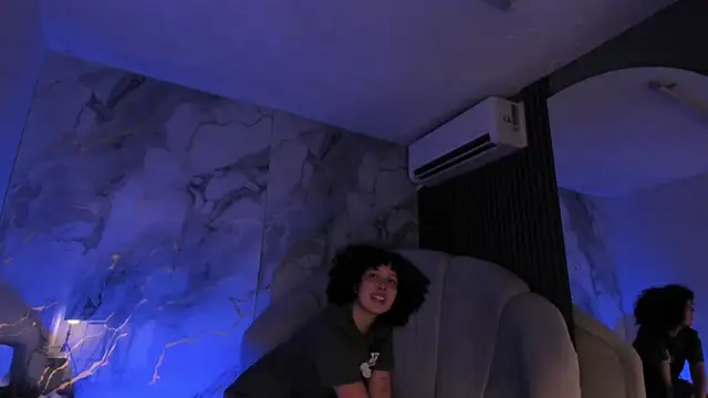 Katemoss70 online show from 04.18.26