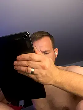 Snapshot of blueeyes3W chatting on 12.02.24 blueeyes3W online show from 12.02.24