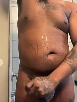 Snapshot of ThickAssBBCKing chatting on 02.20.25 ThickAssBBCKing online show from 02.20.25