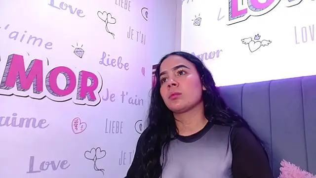 EmilyQueen3x online show from 11.22.25