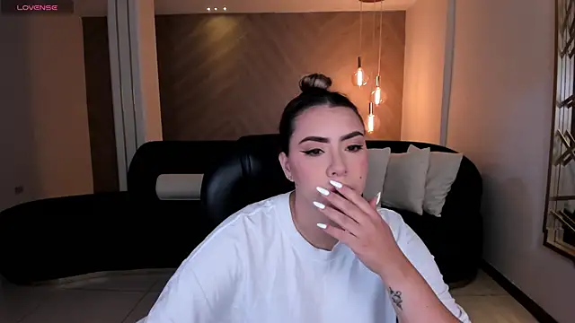 MartinnaBonnet online show from 12.17.24