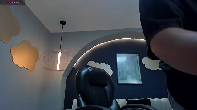 MartinnaBonnet online show from 02.03.25