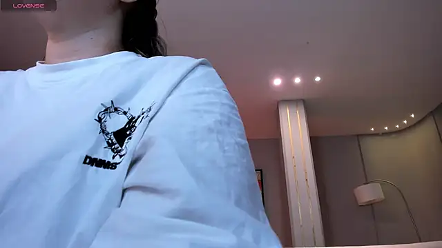 MartinnaBonnet online show from 03.22.25