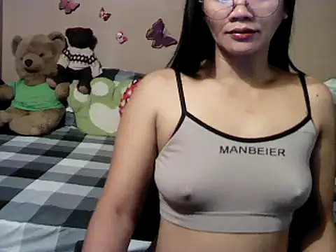 Snapshot of Mia_Rein chatting on 02.10.25 Mia Rein online show from 02.10.25