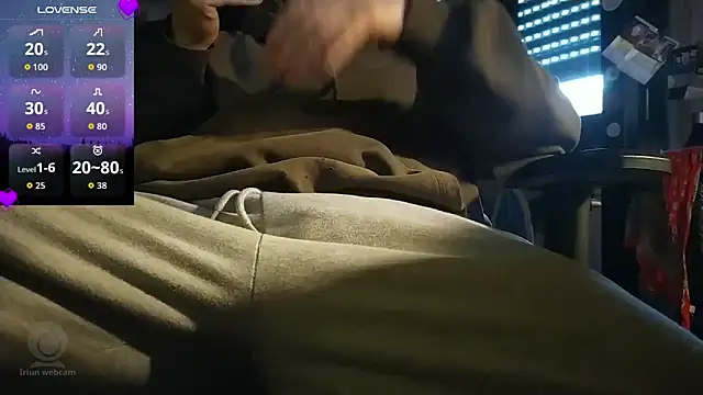 Purple Flamingo online show from 11.25.25