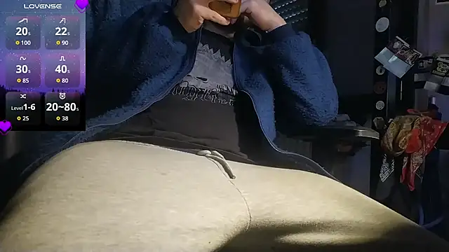 Purple Flamingo online show from 12.02.25