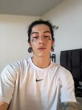 tommylongxx online show from 11.13.25