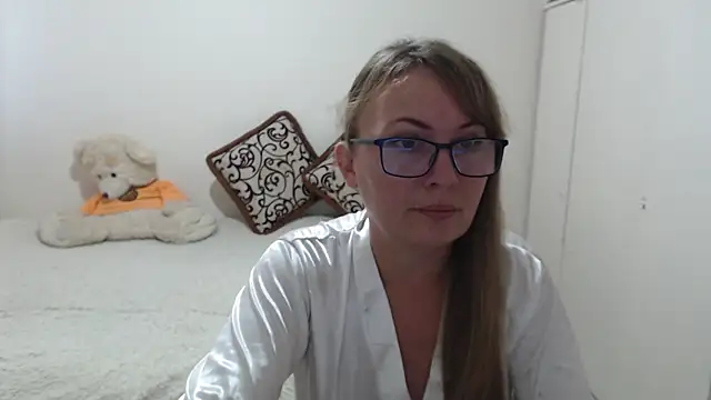 Snapshot of MargotLot chatting on 07.26.26 MargotLot online show from 07.26.26