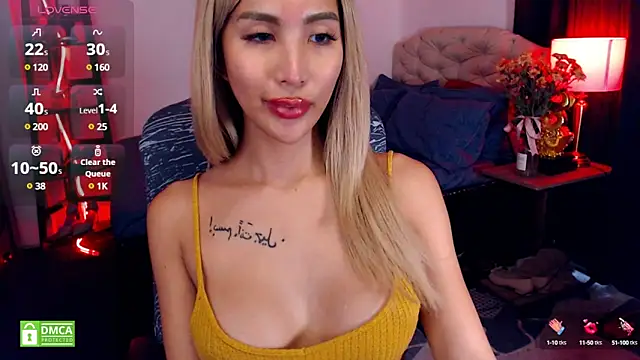 Snapshot of BunnieAngel chatting on 03.05.25 BunnieAngel online show from 03.05.25