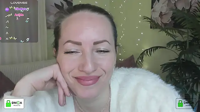 Queenymel online show from 03.18.26