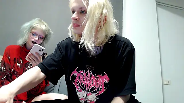 Snapshot of Alien_Bella chatting on 01.31.25 Alien Bella online show from 01.31.25