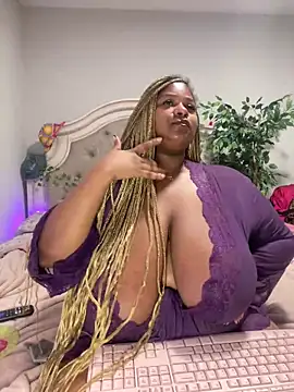 BigFineSelena online show from 12.04.24