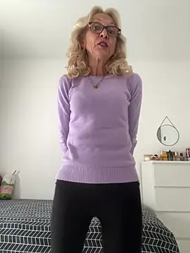 adella13 online show from 03.17.26