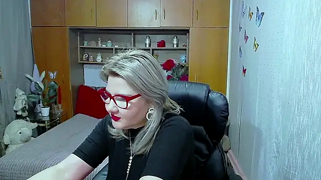 LucilleFenlys online show from 03.24.26