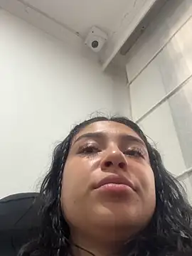 Snapshot of dayra_angels chatting on 10.03.25 dayra angels online show from 10.03.25