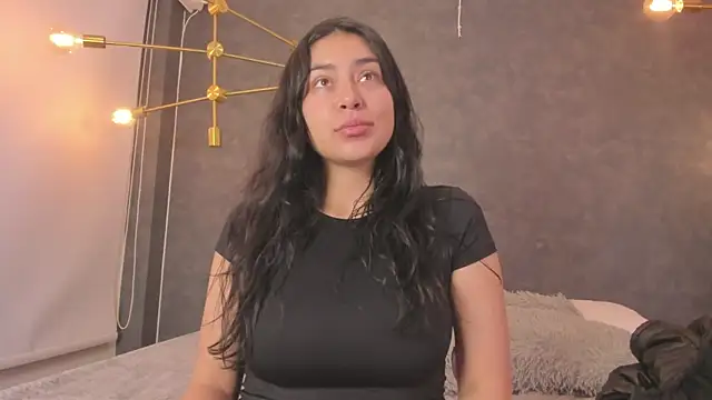 Snapshot of dayra_angels chatting on 11.07.25 dayra angels online show from 11.07.25